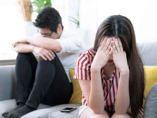 Người chồng một hai đòi ly hôn vì không được 'yêu' kiểu khác lạ như phim, vợ chỉ nói một câu cay đắng