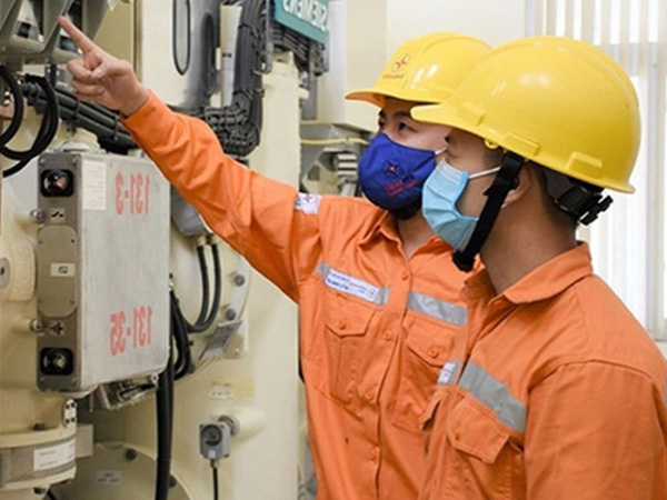 EVN lỗ hơn 26.000 tỷ, giá điện sắp vượt 2.000 đồng/kWh?