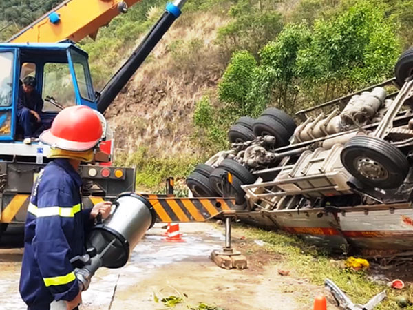 Xác định danh tính nạn nhân trong vụ lật xe chở dưa khiến 9 người thương vong tại Phú Yên