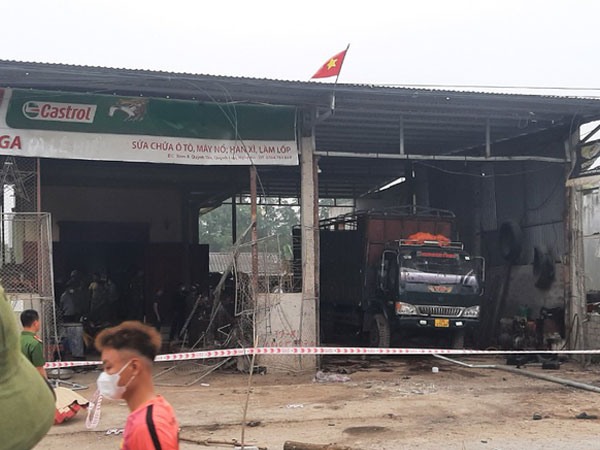 Hé lộ nguyên nhân ban đầu vụ nổ kinh hoàng tại gara ô tô làm 2 người chết, 4 người bị thương