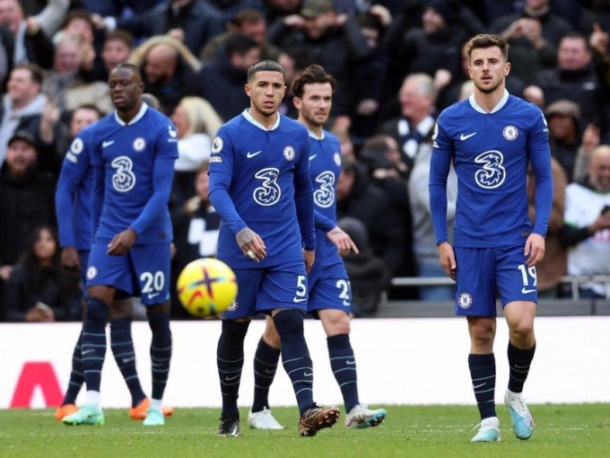 Đá bù Ngoại hạng Anh giữa tuần: Khó khăn đợi Chelsea, Man Utd quyết phục hận