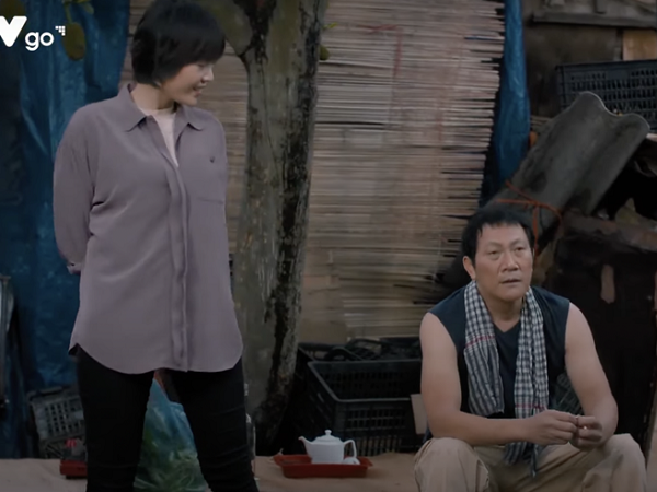 Cuộc đời vẫn đẹp sao tập 2: Lưu khoe vàng đúng lúc bà Tình mất chỉ vàng mới mua