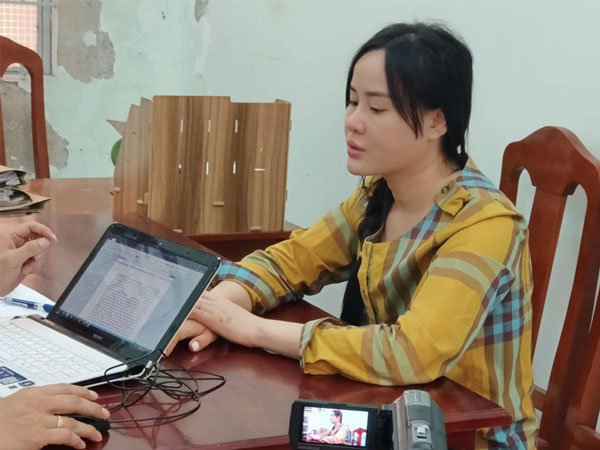‘Hotgirl’ Tina Dương bị truy tố 2 tội danh