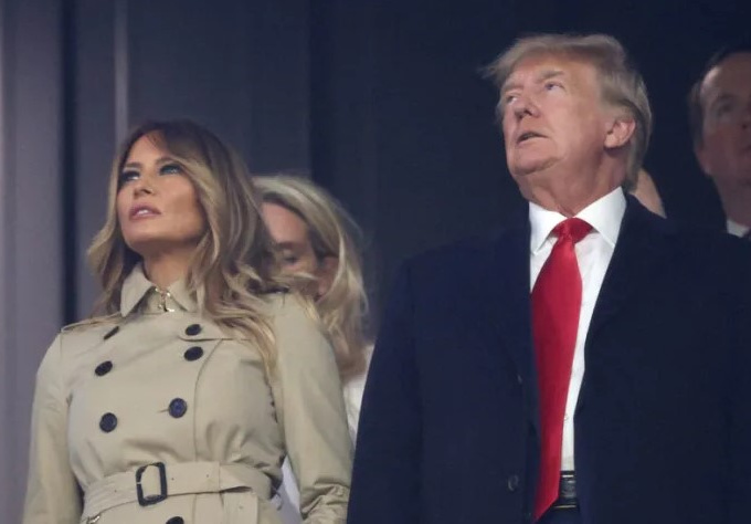 Bà Melania vắng mặt bí ẩn trong ngày ông Trump ra tòa