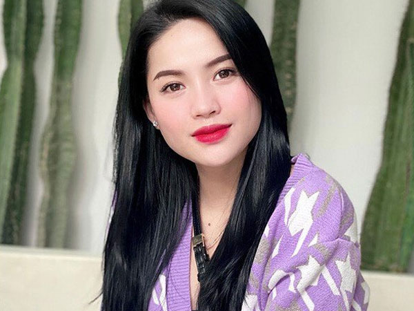 'Chiến thần review' Võ Hà Linh: Xô đổ mọi kỷ lục livestream bán hàng trên TikTok, sở hữu tài sản 'khủng' ở tuổi 34