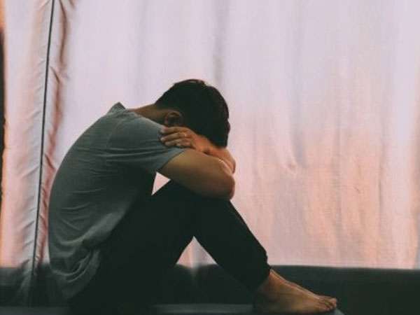 Nam sinh nhập viện vì quan hệ tình dục quá nhiều