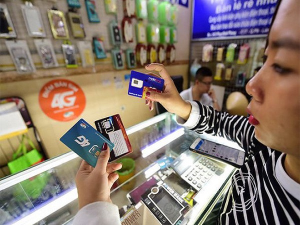 Đại lý SIM thẻ trong 'tầm ngắm' như ngồi trên đống lửa