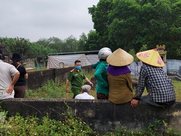Một phó hiệu trưởng được phát hiện trong tình trạng thi thể biến dạng