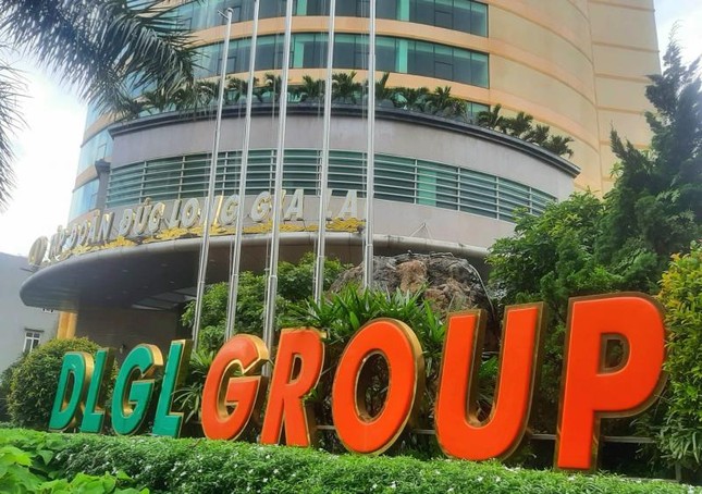 Lạ lùng: Nợ như 'chúa chổm', đại gia phố núi vẫn hào phóng cho vay nghìn tỷ