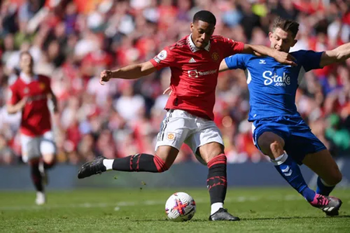 Thắng trận thứ 2 liên tiếp, MU chiếm vị trí thứ 3 của Newcastle