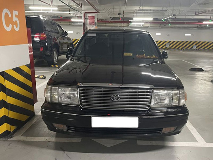 Dàn Toyota Crown 'Bộ trưởng' tại Việt Nam thanh lý, cao nhất 847 triệu đồng