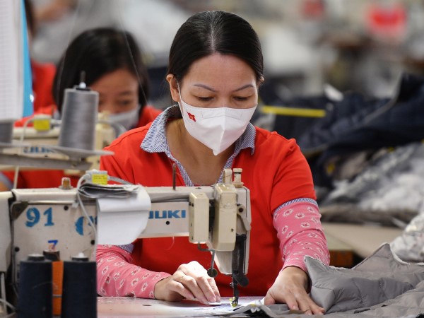 Đối thủ đang 'giật' đơn hàng của Việt Nam