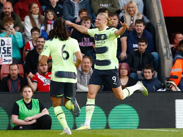 Haaland lập cú đúp tuyệt đỉnh, Man City đại thắng 4-1