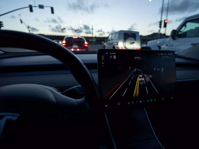 Chủ xe kiện hãng Tesla vì nhân viên phát tán hình ảnh riêng tư của khách