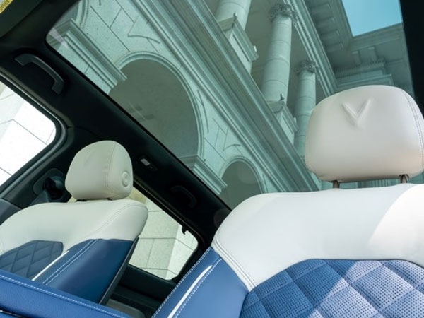 Trần kính toàn cảnh - tiện nghi đẳng cấp trên mẫu SUV điện hạng sang VinFast VF 9