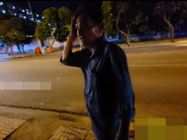 Xôn xao clip nghệ sĩ Thương Tín đi lang thang giữa đường lúc nửa đêm, người thân cận lên tiếng