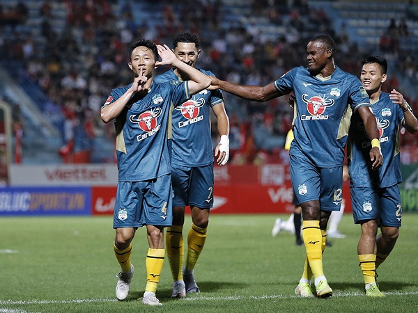 Vòng 5 V.League 2023: Quyết liệt ngày trở lại, cơn mưa bàn thắng