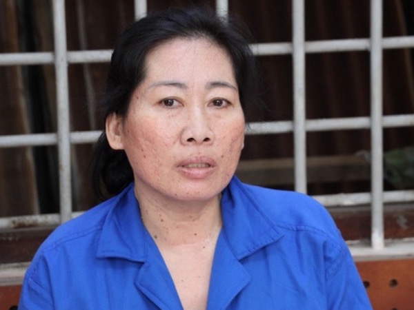'Nữ quái' đóng kịch tinh vi, lừa bà cụ bán vé số dạo đến chỗ vắng để cướp