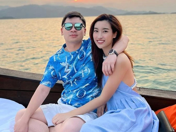 Đỗ Mỹ Linh tự tin khoe mặt mộc, được ông xã 'cưng như trứng mỏng' đón đưa mỗi ngày