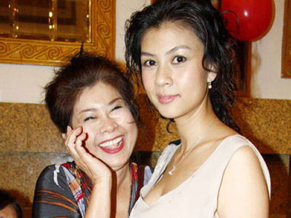 Bất ngờ thân thế mẹ ruột Kim Thư: Tứ đại mỹ nhân họ Trang ở Sài thành, kín tiếng ở tuổi xế chiều