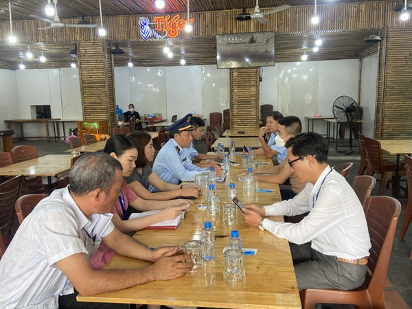 Vụ 'chặt chém' 3 du khách Trung Quốc: Người quản lý nhà hàng nghỉ việc
