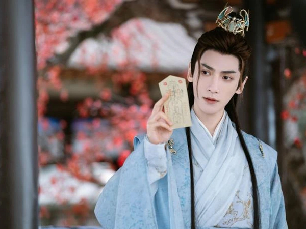 Trường Nguyệt Tẫn Minh: Dáng đi lả lướt của La Vân Hi gây tranh cãi, làm ma tôn mà ngỡ công chúa trá hình