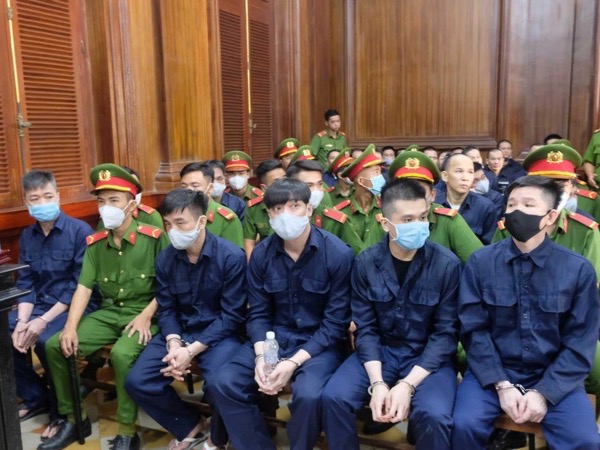 Xét xử vụ triệt phá trường gà 'khủng' ở TP HCM: 'Ông trùm' khai chung chi cho công an để được bảo kê