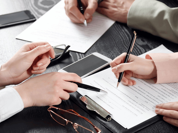 Doanh thu tỷ USD, Prudential, Manulife lãi đột biến