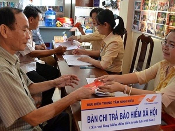 Người lao động muốn hoán đổi năm đóng BHXH để về hưu 'non' hưởng đủ 75%