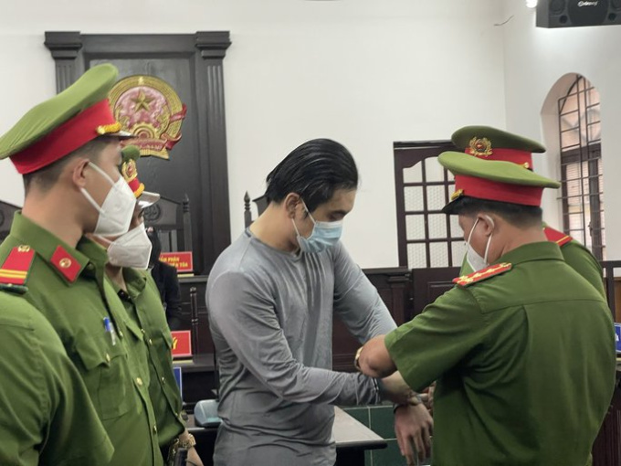 Nữ tiếp viên hàng không thương tật 79% tố thi hành án 'vô trách nhiệm'