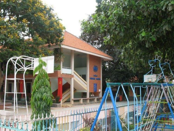 Sở GD-ĐT TP.HCM lên tiếng vụ 8 học sinh bị giám thị yêu cầu cởi đồ