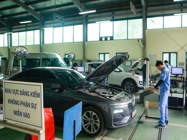 Nghiêm cấm trung tâm đăng kiểm tự ban hành quy định trái luật như đòi 'chính chủ'