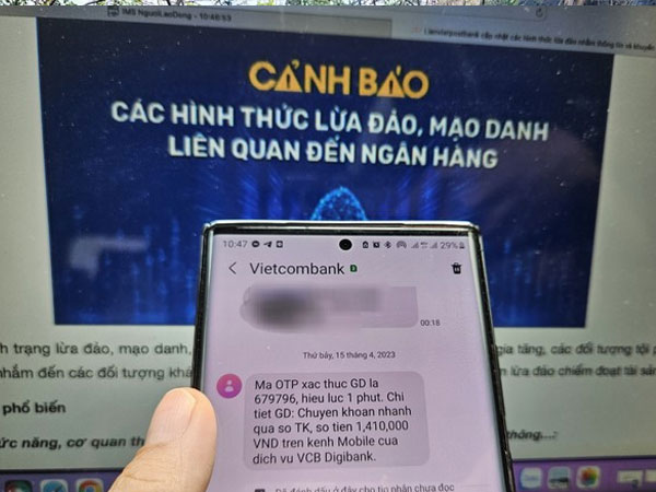 Cảnh báo: Nguy cơ mất tiền khi chuyển khoản ngân hàng bằng wifi công cộng