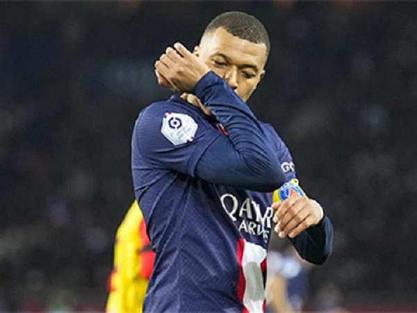 Mbappe trở thành tay săn bàn vĩ đại nhất lịch sử PSG tại Ligue 1 ở tuổi 24