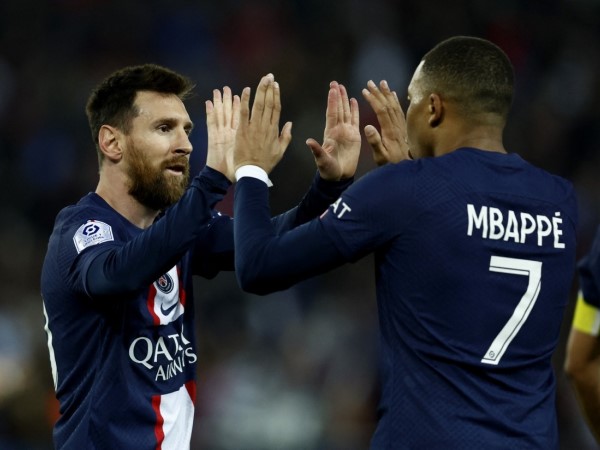 Messi và Mbappe ghi bàn đẳng cấp, PSG phục thù Lens