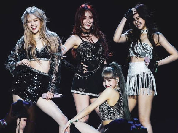 BLACKPINK 'phủ hồng' sân khấu Coachella, làm nên lịch sử đầu tiên của nghệ sĩ Châu Á