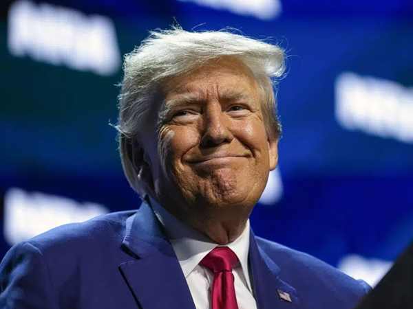 Nhiều điều bất ngờ trong báo cáo tài chính của ông Trump sau khi rời Nhà Trắng