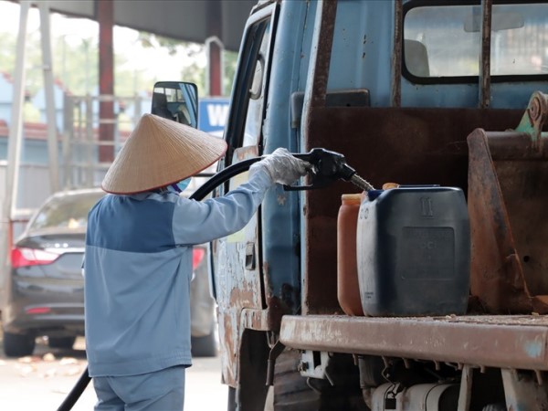 Giá dầu thô tiếp tục tăng, dự báo giá xăng dầu trong nước biến động mạnh