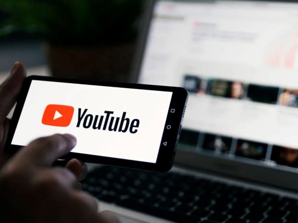 Nở rộ 'chợ đen' mua bán tài khoản YouTube Premium giá rẻ hơn bát phở