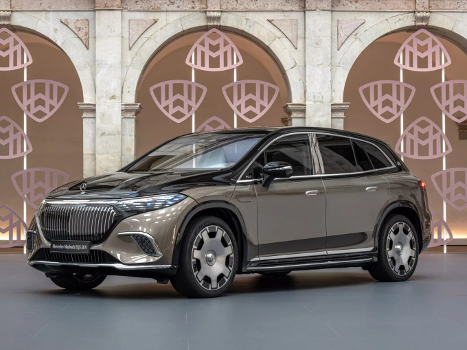 Mercedes-Maybach EQS 680 ra mắt: Xe điện dành cho ông chủ