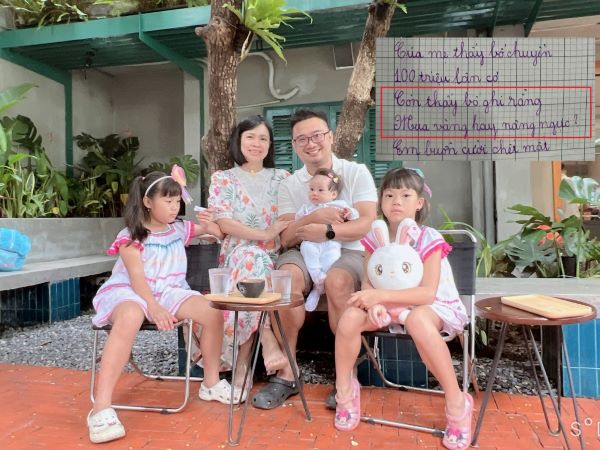 Con gái làm thơ 'bóc phốt' mẹ 'mua vàng hay nâng ngực', nhiều người bật cười