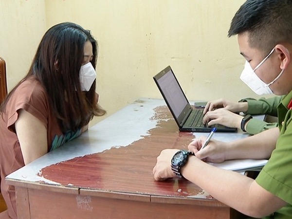 Triệt xoá đường dây đánh bạc hơn 2.600 tỉ đồng do người phụ nữ 28 tuổi cầm đầu