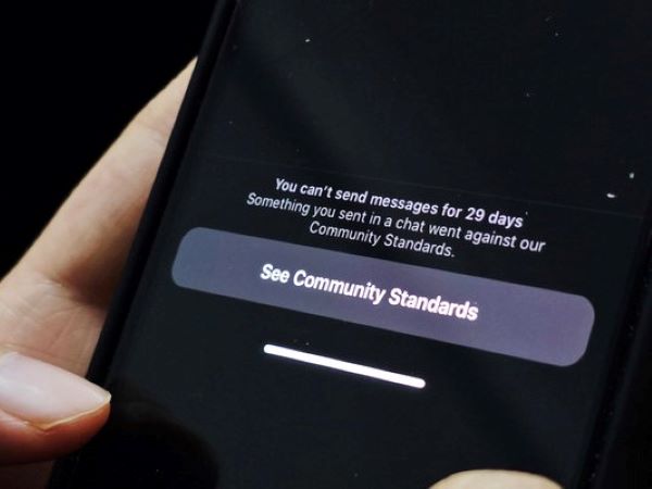 Người dùng Việt bị khóa Messenger Facebook, liệu có mở được không?