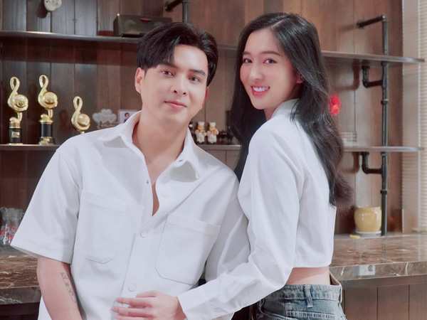 Nghệ sĩ Việt móc nối đời tư để PR sản phẩm: Chơi dao có ngày đứt tay