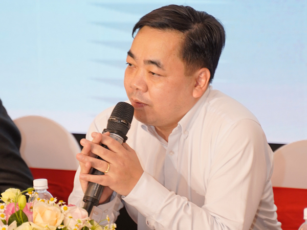 Cục NTBD không muốn dùng từ ‘cấm sóng, phong sát’ với nghệ sĩ