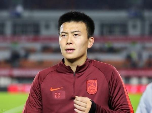 Cựu tuyển thủ U23 Trung Quốc nhảy lầu tự tử ở tuổi 25
