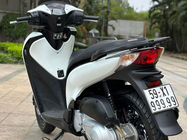 Loạt xe ga Honda SH nhập Ý biển số ngũ quý 9 đắt giá nhất Việt Nam