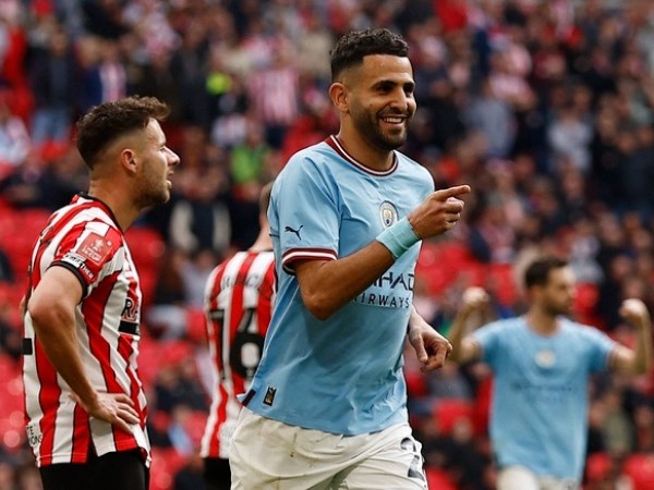 Riyad Mahrez lập hat-trick, Man City hạ Sheffield United vào chung kết FA Cup