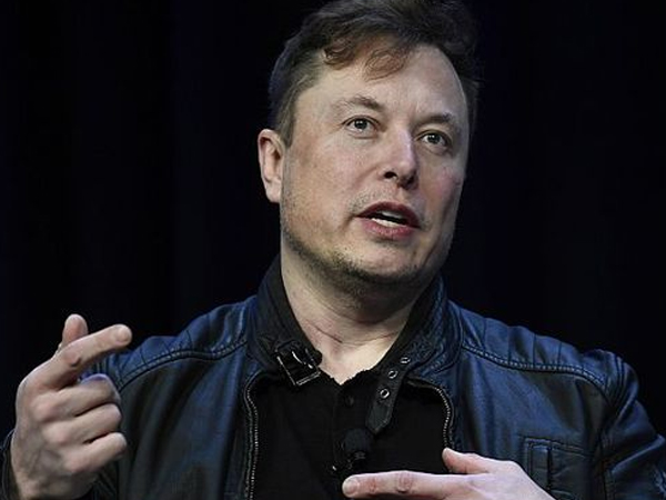 Tỉ phú Elon Musk tiết lộ số tiền quyên góp cho Ukraine