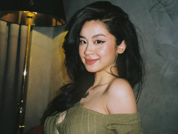 Những chiếc áo kích thích thị giác cực mạnh của 'hot girl tạp hóa Thanh Hóa'